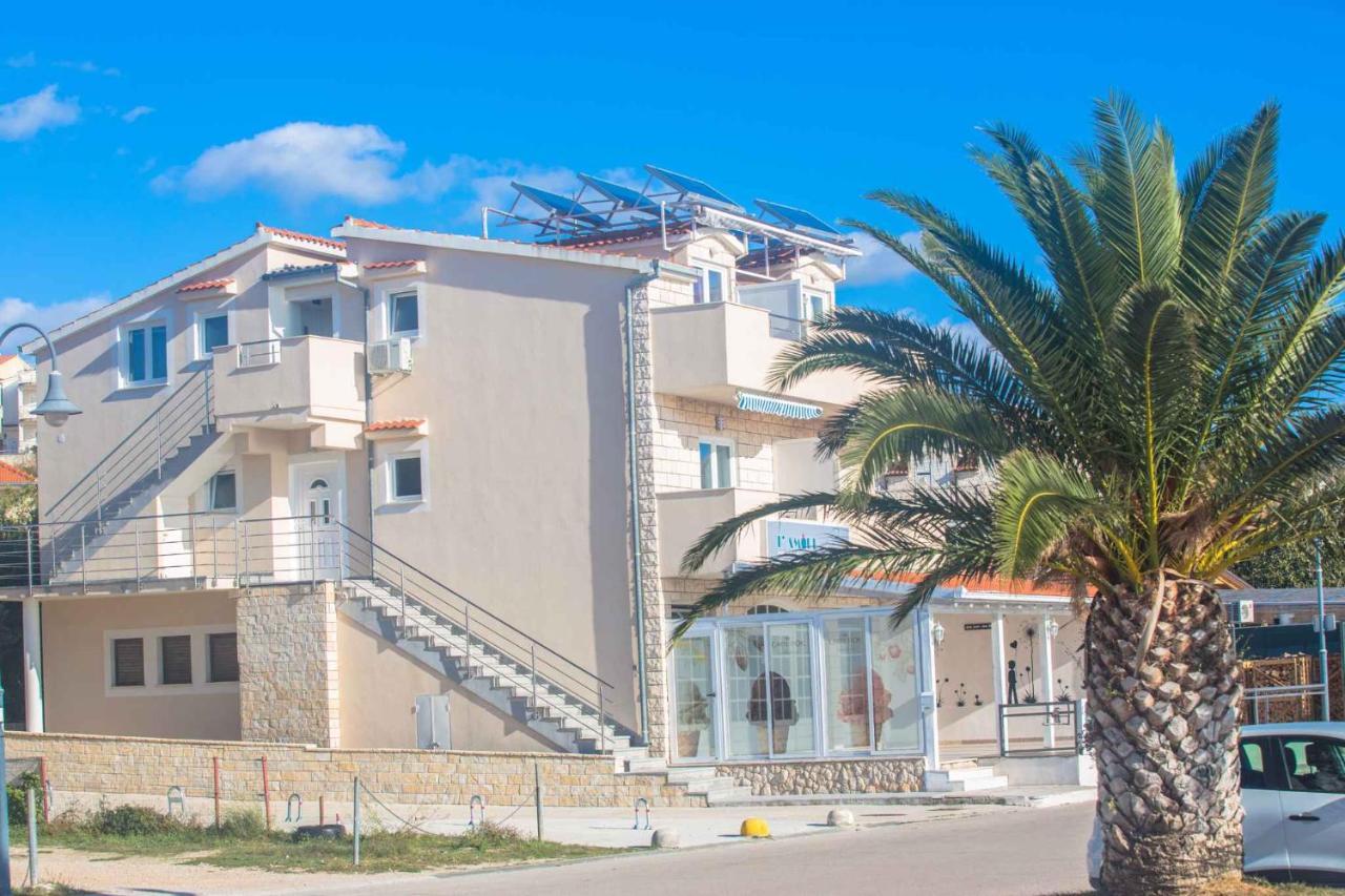 Apartments In Rogoznica 36019 Exterior photo